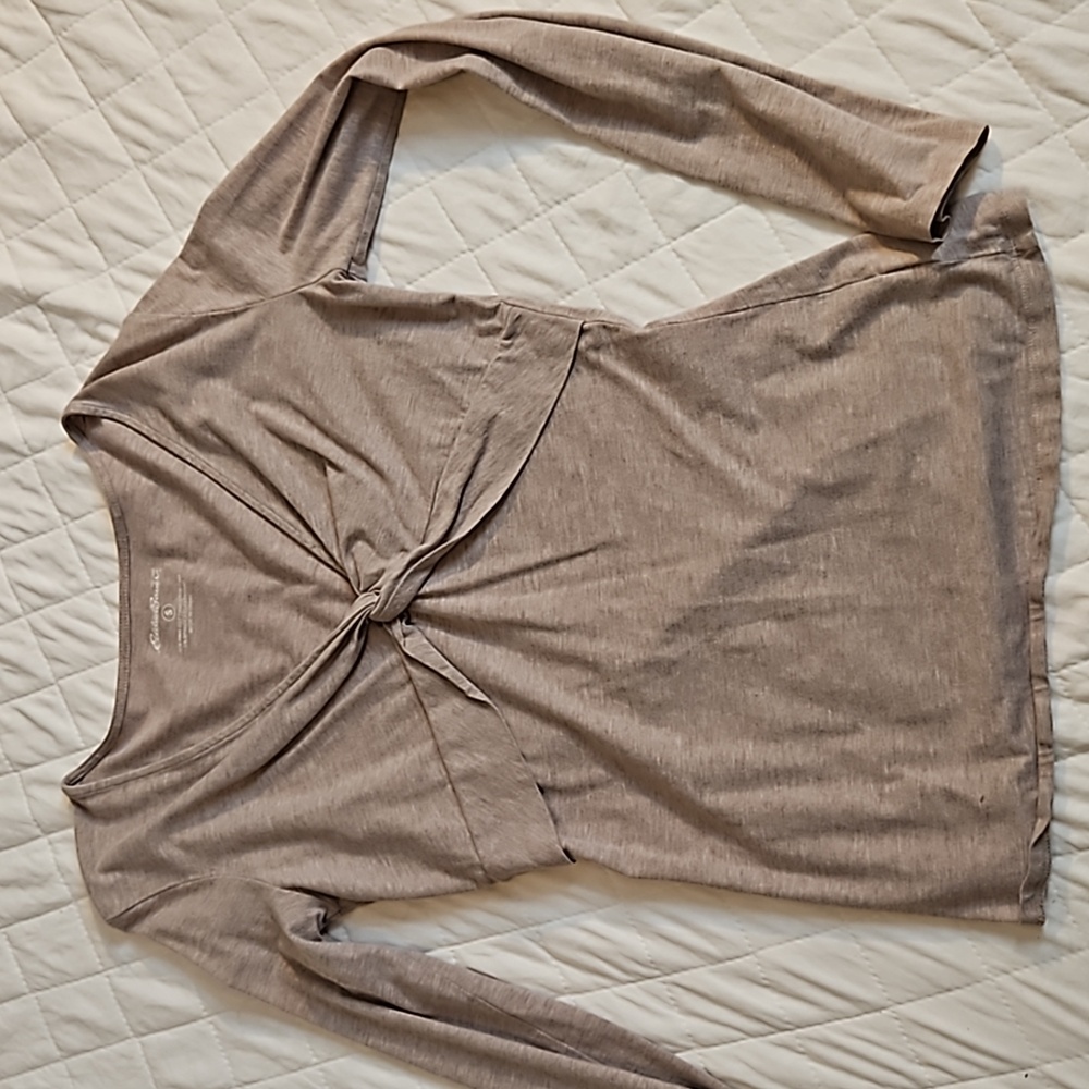 Eddie Bauer small v-neck top
